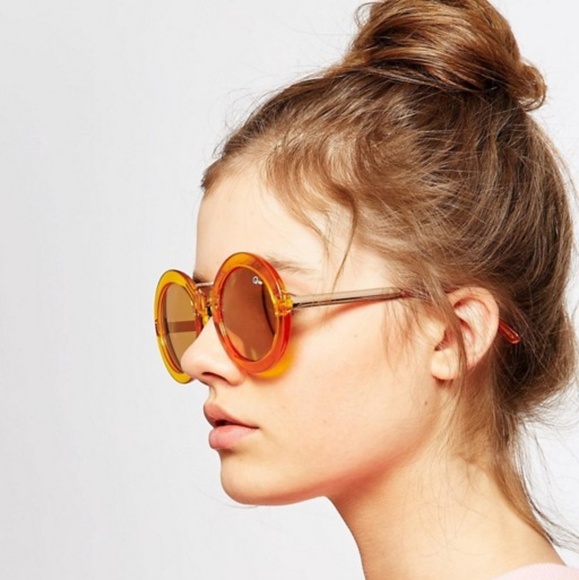 Quay Life In Xanadu Mirrored Sunglasses - Clear - Picture 3 of 4